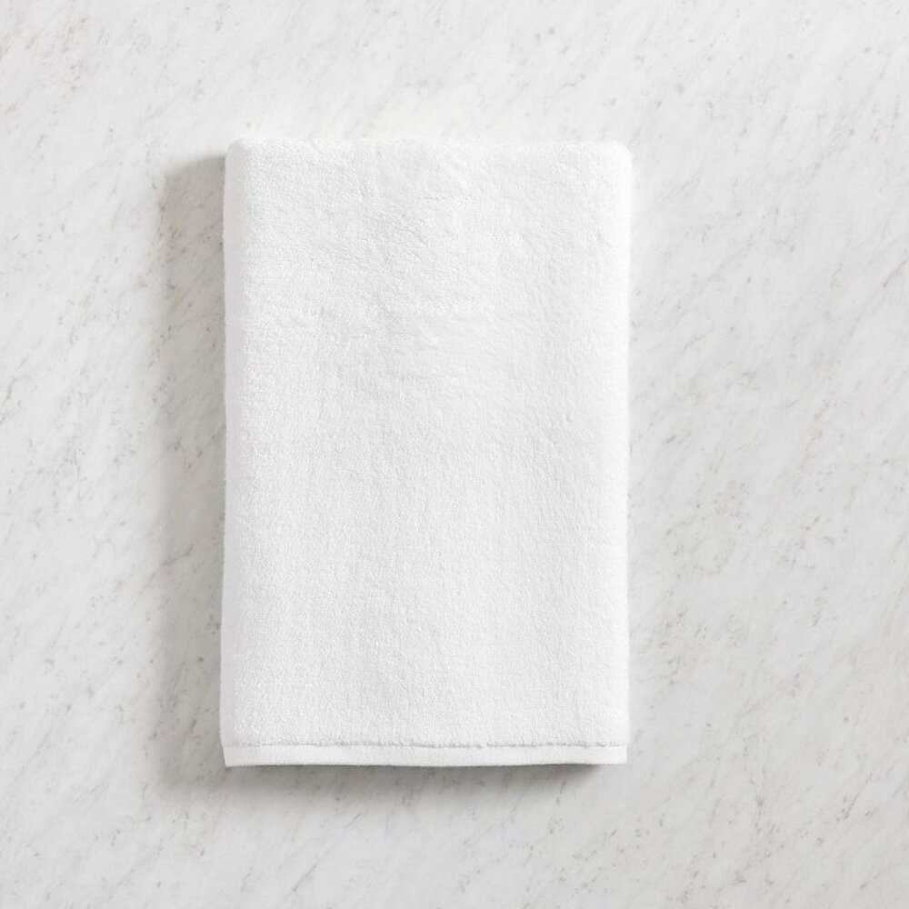New Pottery Barn White Dream Tub Mat, 20x34"